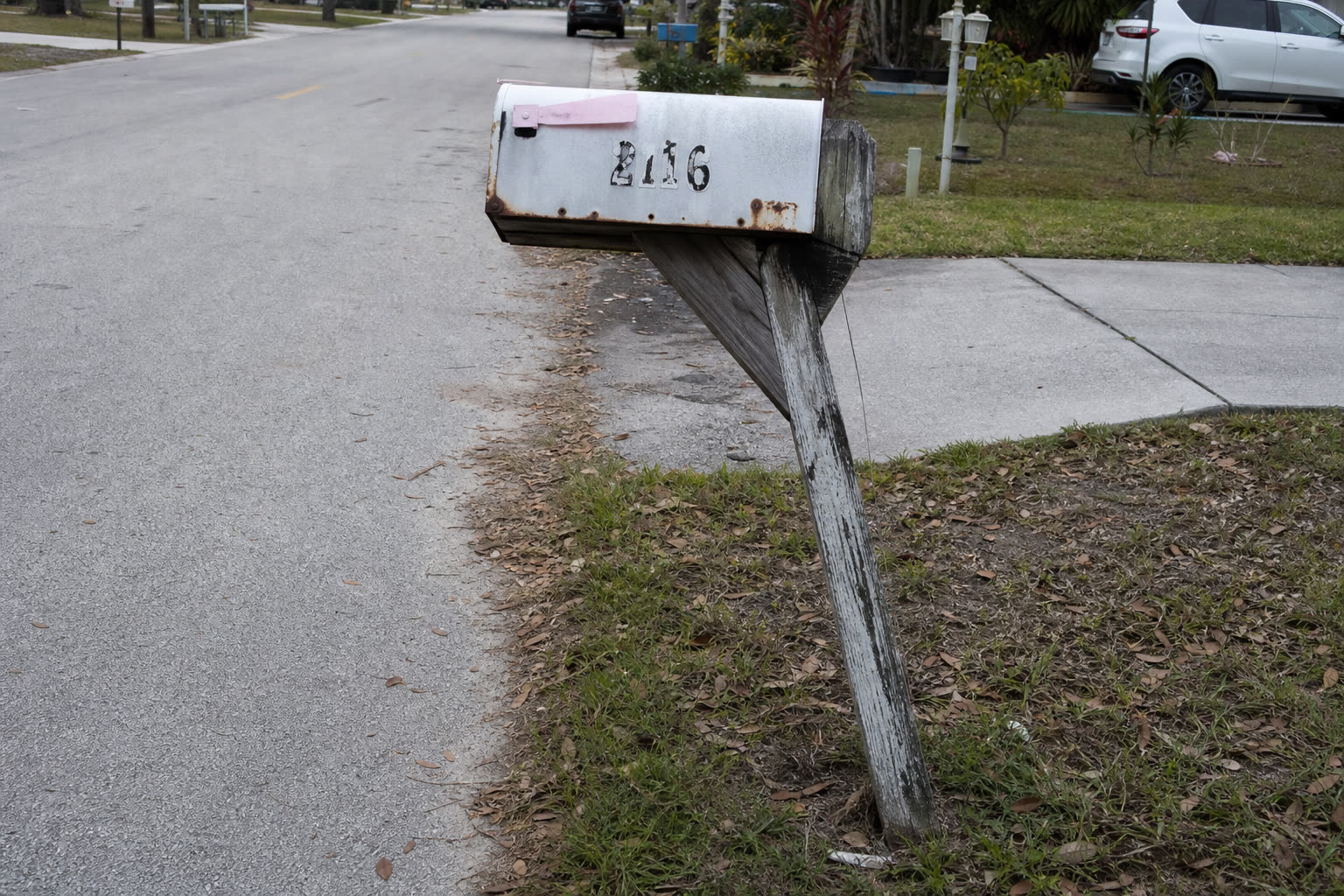 Damaged mailbox before makeover